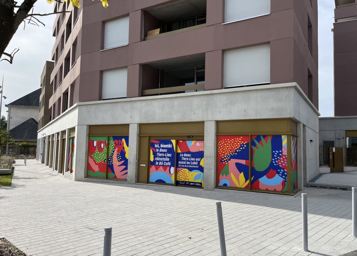 Vitrophanie pose 251003 2